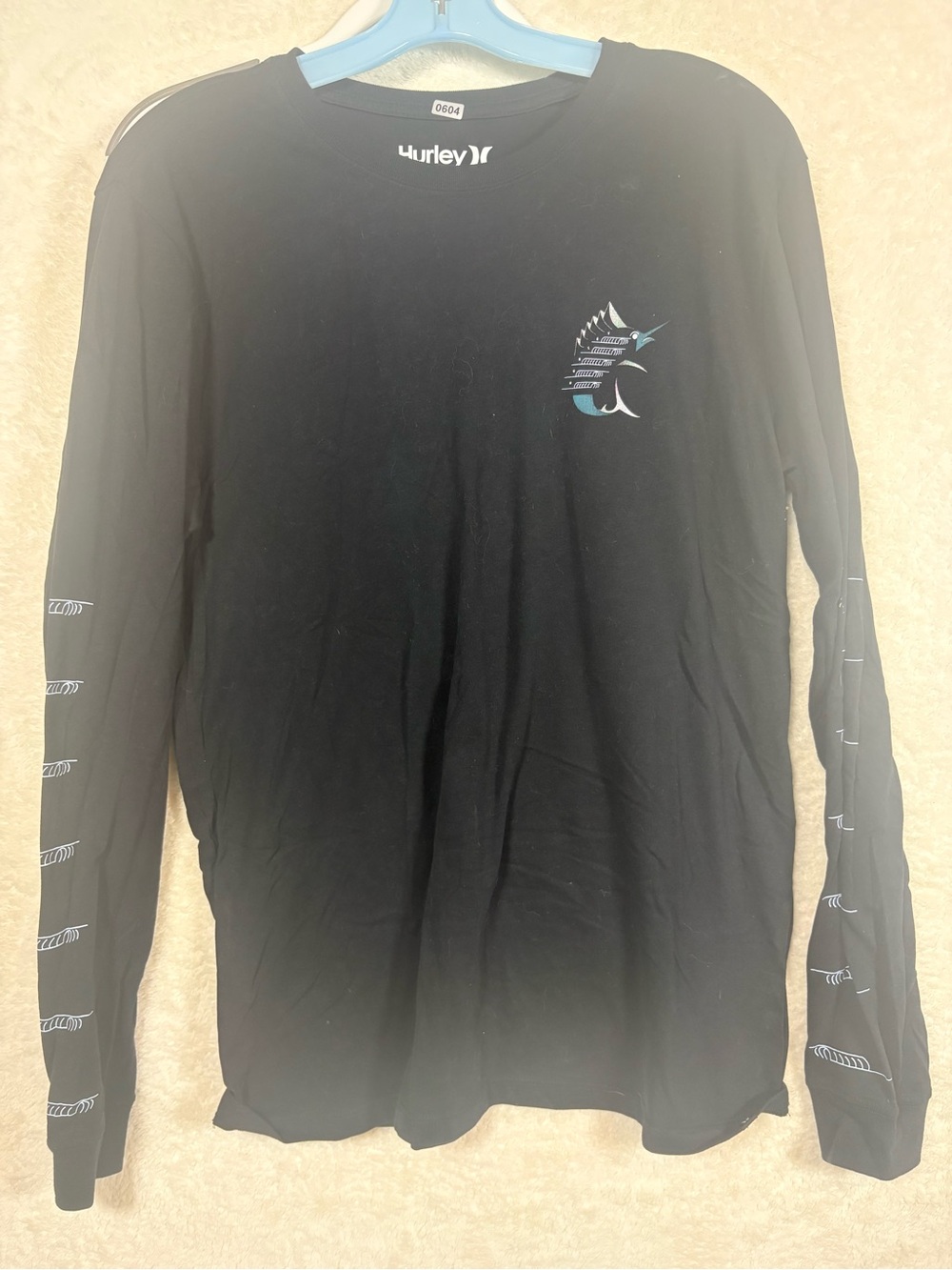 Hurley Men’s Black Long-Sleeve tee with Teal Accent Large 0604
